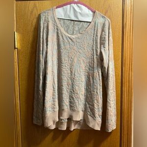 Women’s Simply Vera Wang Burn Out Velvet Blouse Tunic High Low Hem. Long Sleeve